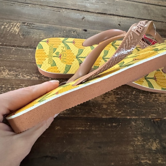 Havaianas × FARM Rio Bandana Deco Flip Flop - Picture 9 of 9